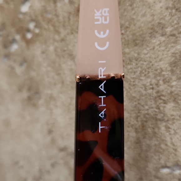 Tahari Tortoise Shell Oversized Sunglasses - Picture 6 of 12